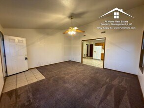 499 Sabre Cir in Fulton, MO - Building Photo - Building Photo