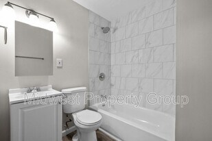 5 Boles Ave in Wentzville, MO - Building Photo