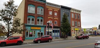 325 State St, Unit 1 in Carthage, NY - Building Photo
