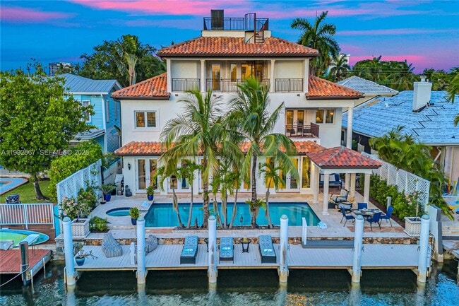 property at 625 Poinciana Dr