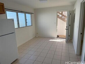 3632 Salt Lake Blvd in Honolulu, HI - Building Photo - Building Photo