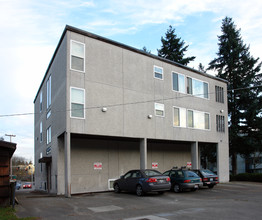 5221 Ravenna Ave NE in Seattle, WA - Foto de edificio - Building Photo