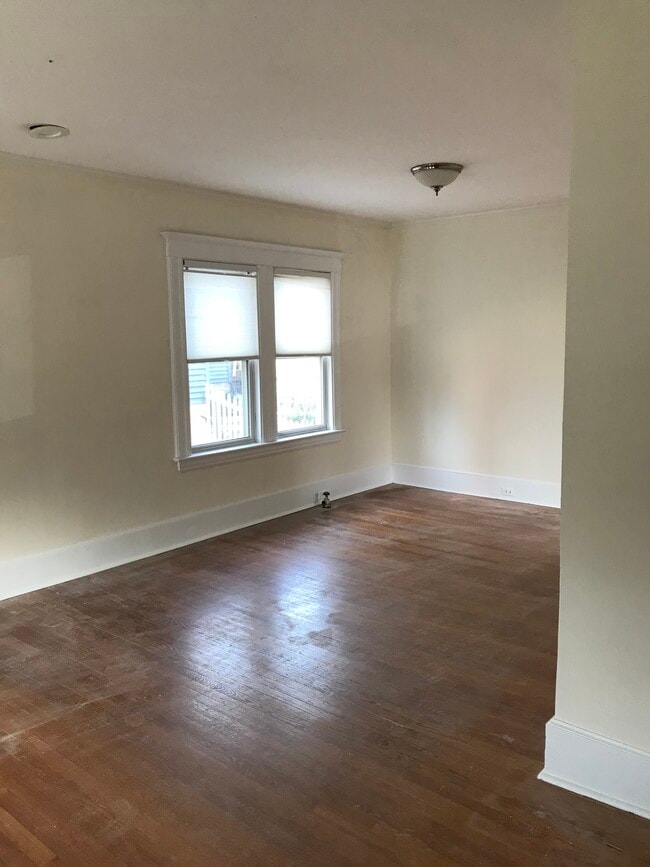 146 Tooker Ave, Unit First floor