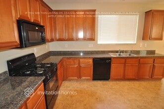 9990 El Corriente St in Las Vegas, NV - Building Photo - Building Photo