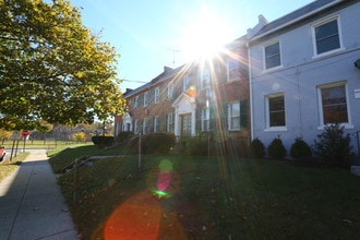 917 Quincy St NE in Washington, DC - Building Photo - Building Photo
