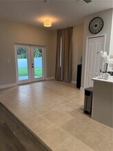 2729 Walden Woods Dr in Plant City, FL - Building Photo - Building Photo