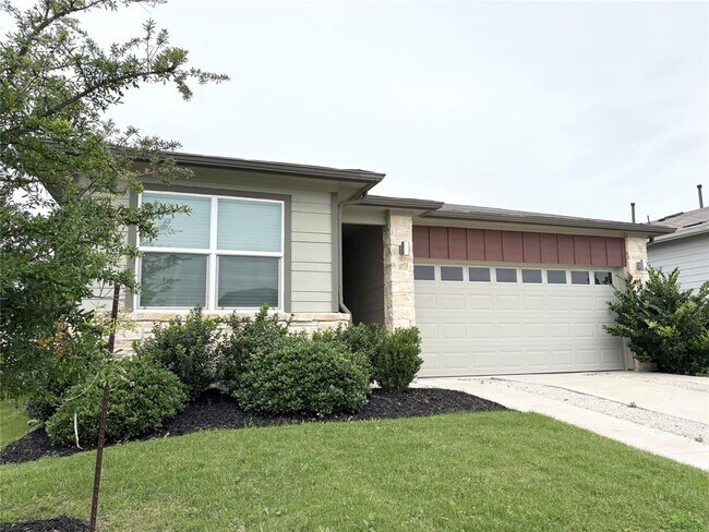 13704 Zuhause Dr
