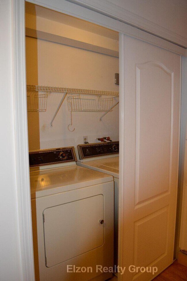 50 Undine Rd in Boston, MA - Building Photo - Building Photo