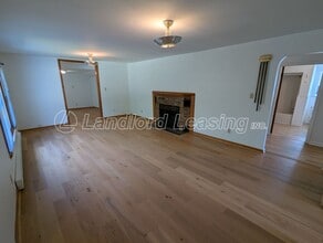 8807 Furnace Rd in Vermilion, OH - Building Photo - Building Photo