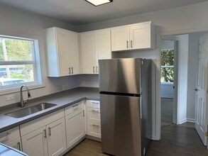 5612 Delridge Wy SW in Seattle, WA - Building Photo - Building Photo