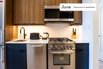 Room in Shared 4 bed/2 bath home, Unit C in Washington, DC - Foto de edificio - Building Photo