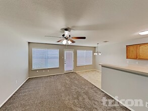 1461 Pine Ln in Fort Worth, TX - Foto de edificio - Building Photo