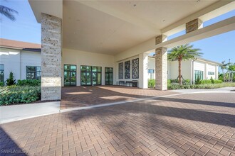 12260 Windamere Trails in Naples, FL - Foto de edificio - Building Photo