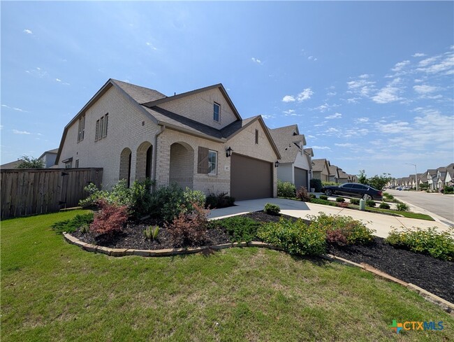 property at 1052 Easy Gruene