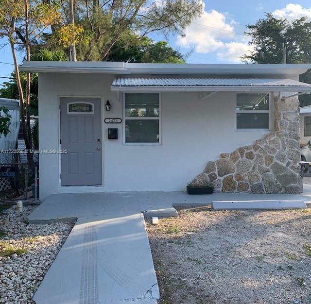 2475 NE 136th Terrace in North Miami Beach, FL - Building Photo