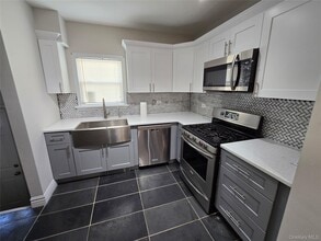 492A Cornell Ave in Rockville Centre, NY - Building Photo - Building Photo