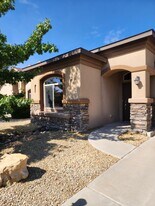 7571 Vista de Oeste Pl in Las Cruces, NM - Building Photo