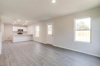 516 Quail Mdws Dr in Cleburne, TX - Building Photo - Building Photo