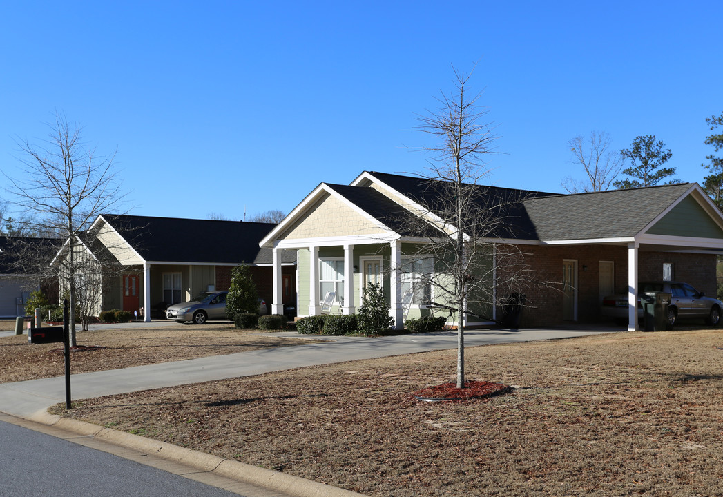 Jordan's Gate in Opelika, AL - Building Photo