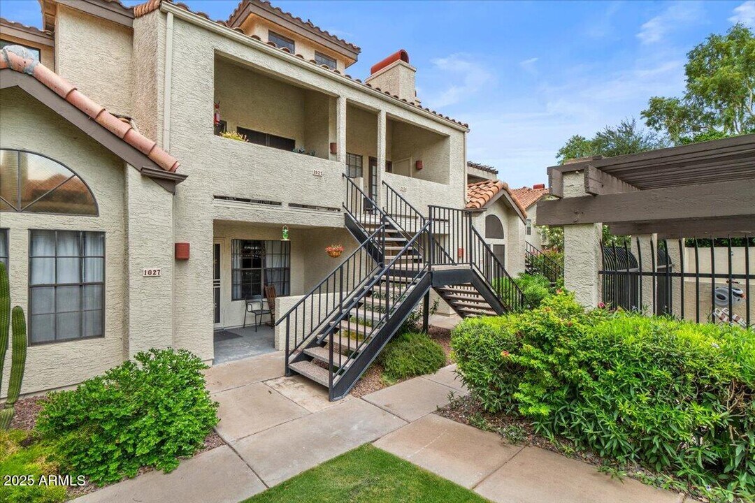 2333 E Southern Ave in Tempe, AZ - Building Photo