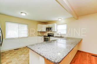 5034 Cryodon Blvd N in Columbus, OH - Building Photo - Building Photo