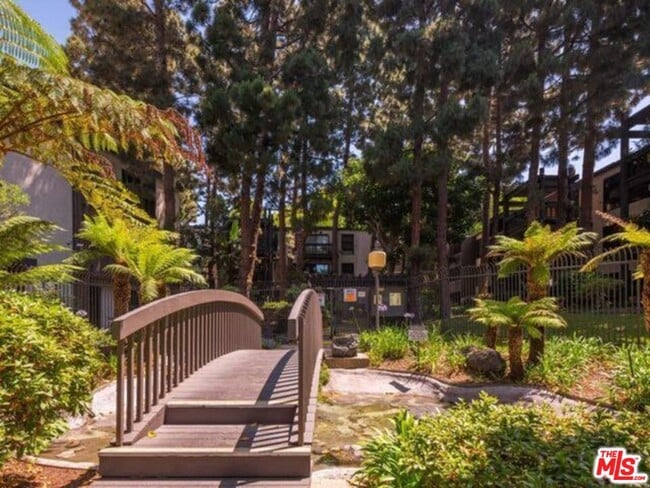 property at 7777 W 91st St