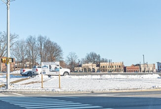Centre Square Village in Bristol, CT - Building Photo - Building Photo