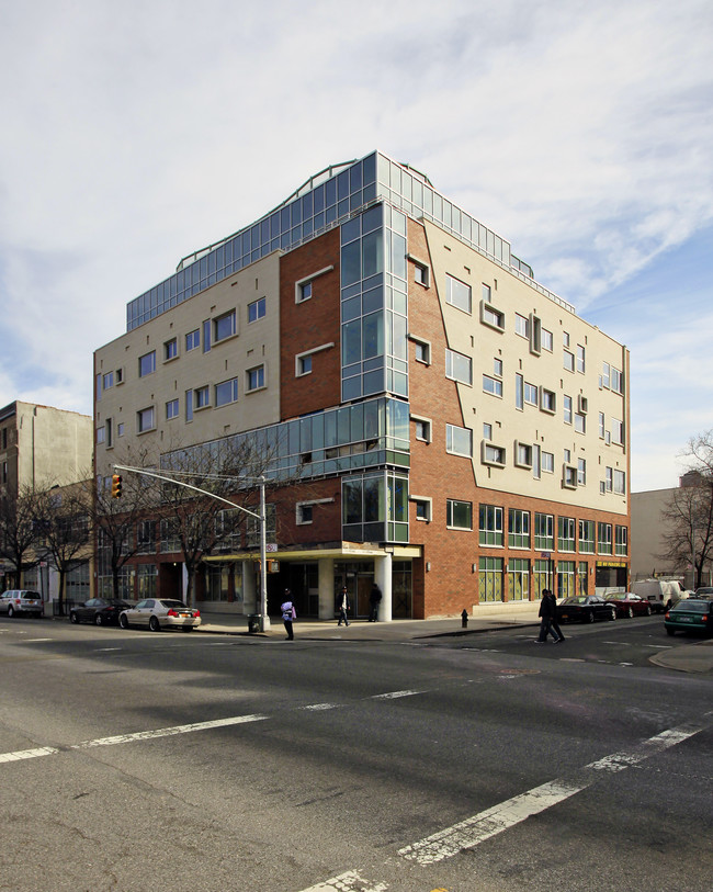 WA Condominum in New York, NY - Foto de edificio - Building Photo