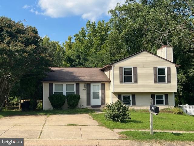 7826 Grassy Garth in Elkridge, MD - Building Photo