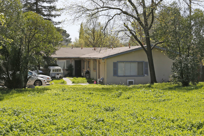 Kenwood Fourplex in Sacramento, CA - Building Photo - Building Photo