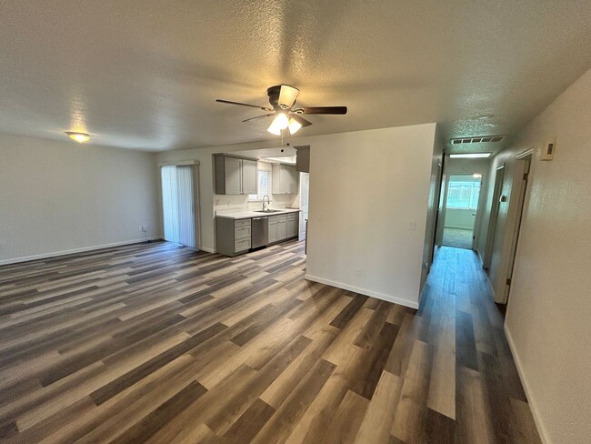 1388 Colfax Pl in Woodland, CA - Building Photo - Building Photo