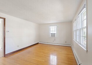 7 Ridge St in Winchester, MA - Building Photo - Building Photo