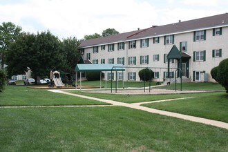Harbor Club Apartments in Newark, DE - Foto de edificio - Building Photo