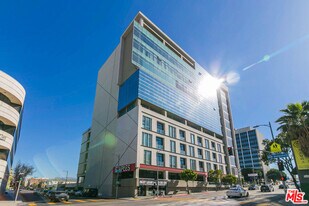 3223 W 6th St in Los Angeles, CA - Building Photo