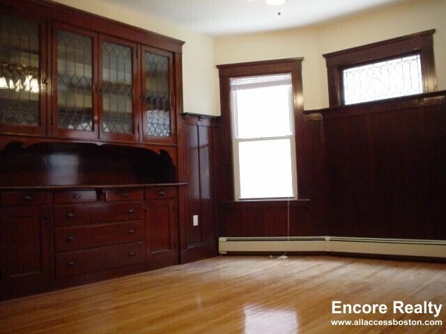 35 Long Ave in Boston, MA - Building Photo - Building Photo