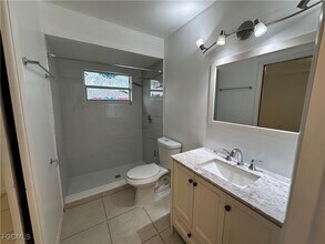 4517 SW Santa Barbara Pl in Cape Coral, FL - Building Photo - Building Photo