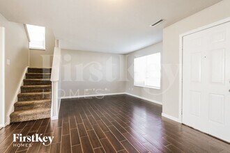 1698 Salina Dr in Avon, IN - Building Photo - Building Photo