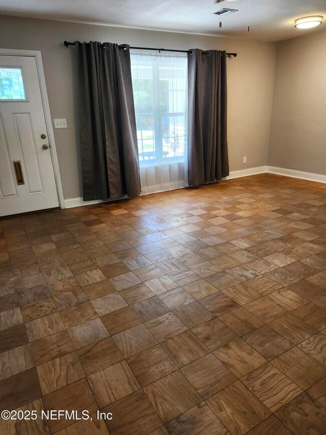7153 Balboa Rd in Jacksonville, FL - Building Photo - Building Photo