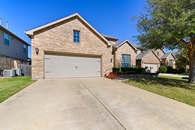 8840 Night Wind Ln in Fort Worth, TX - Building Photo - Building Photo