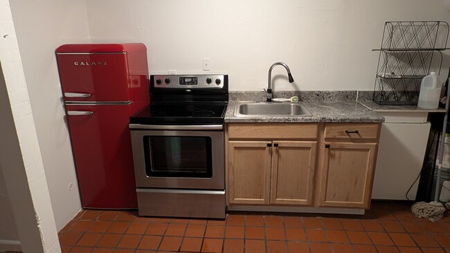 3232 Carrington Dr, Unit Cottage in North Fort Myers, FL - Building Photo - Building Photo