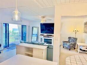 4501 S Atlantic Ave in New Smyrna Beach, FL - Building Photo - Building Photo