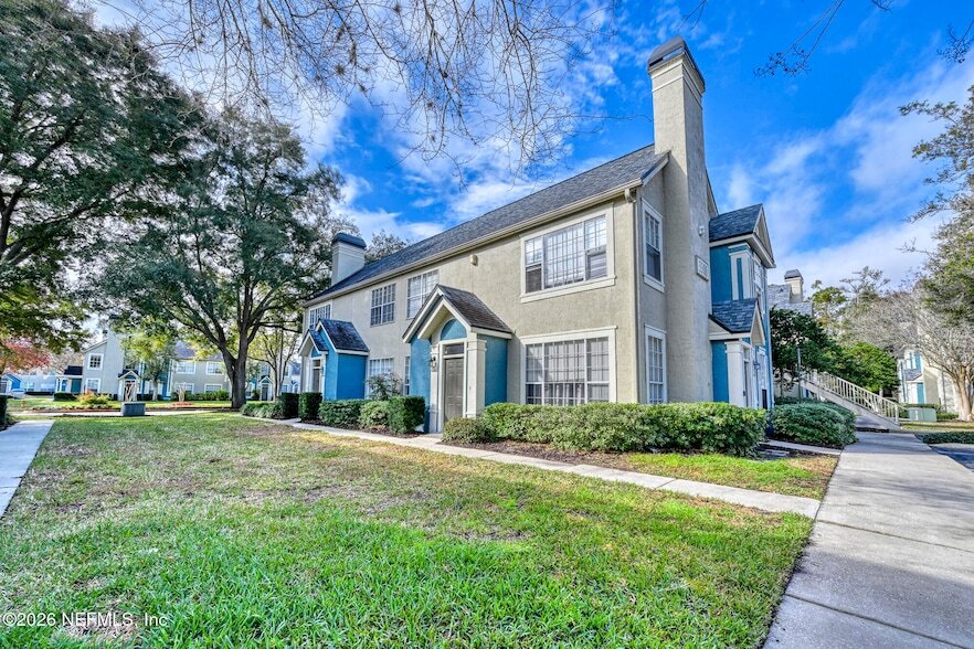 13703 Richmond Park Dr N, Unit 3311 in Jacksonville, FL - Building Photo