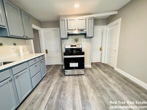 6 Mortimer Pl, Unit 1 in Somerville, MA - Foto de edificio - Building Photo