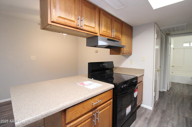 3002 W Waltann Ln in Phoenix, AZ - Building Photo - Building Photo