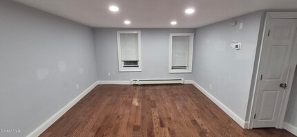 22 Clermont St in Saugerties, NY - Building Photo - Building Photo