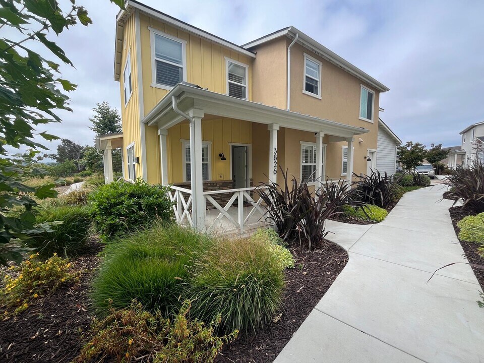 3826 Sebright Rd in San Luis Obispo, CA - Building Photo