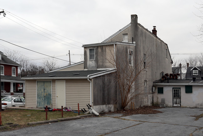 774 N Charlotte St in Pottstown, PA - Building Photo - Building Photo