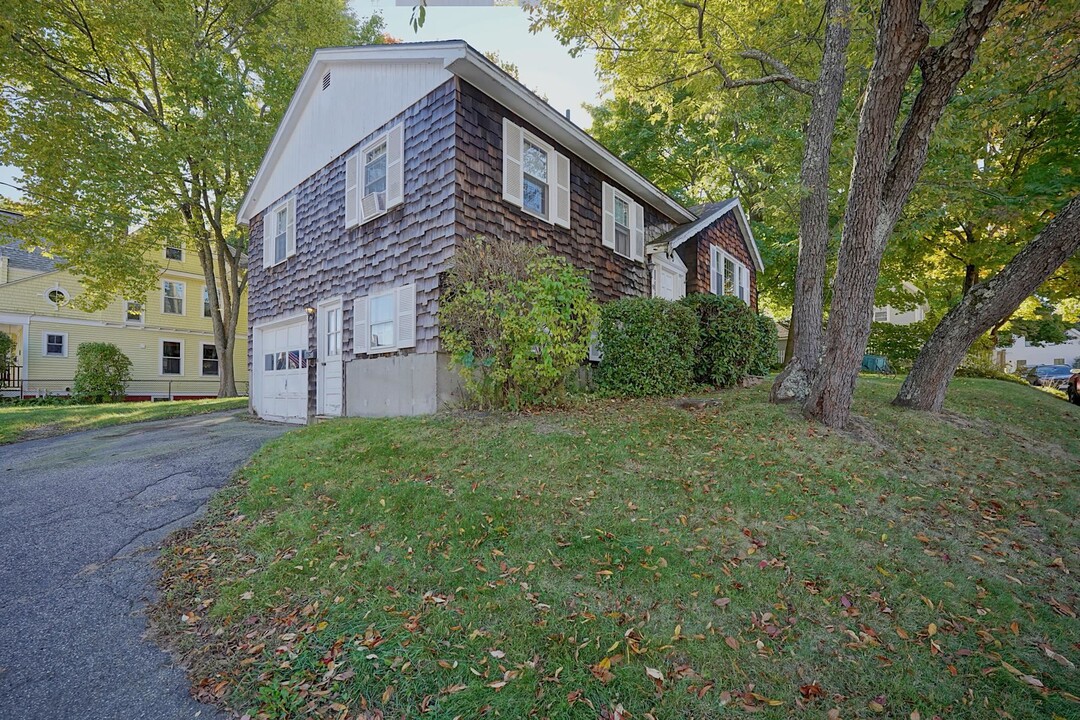 58 Humphreys Ct in Portsmouth, NH - Building Photo