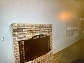 322 W Anderson St in Weatherford, TX - Building Photo - Building Photo