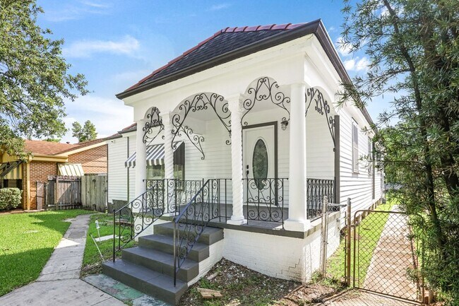 4607 Elysian Fields Ave in New Orleans, LA - Building Photo - Building Photo